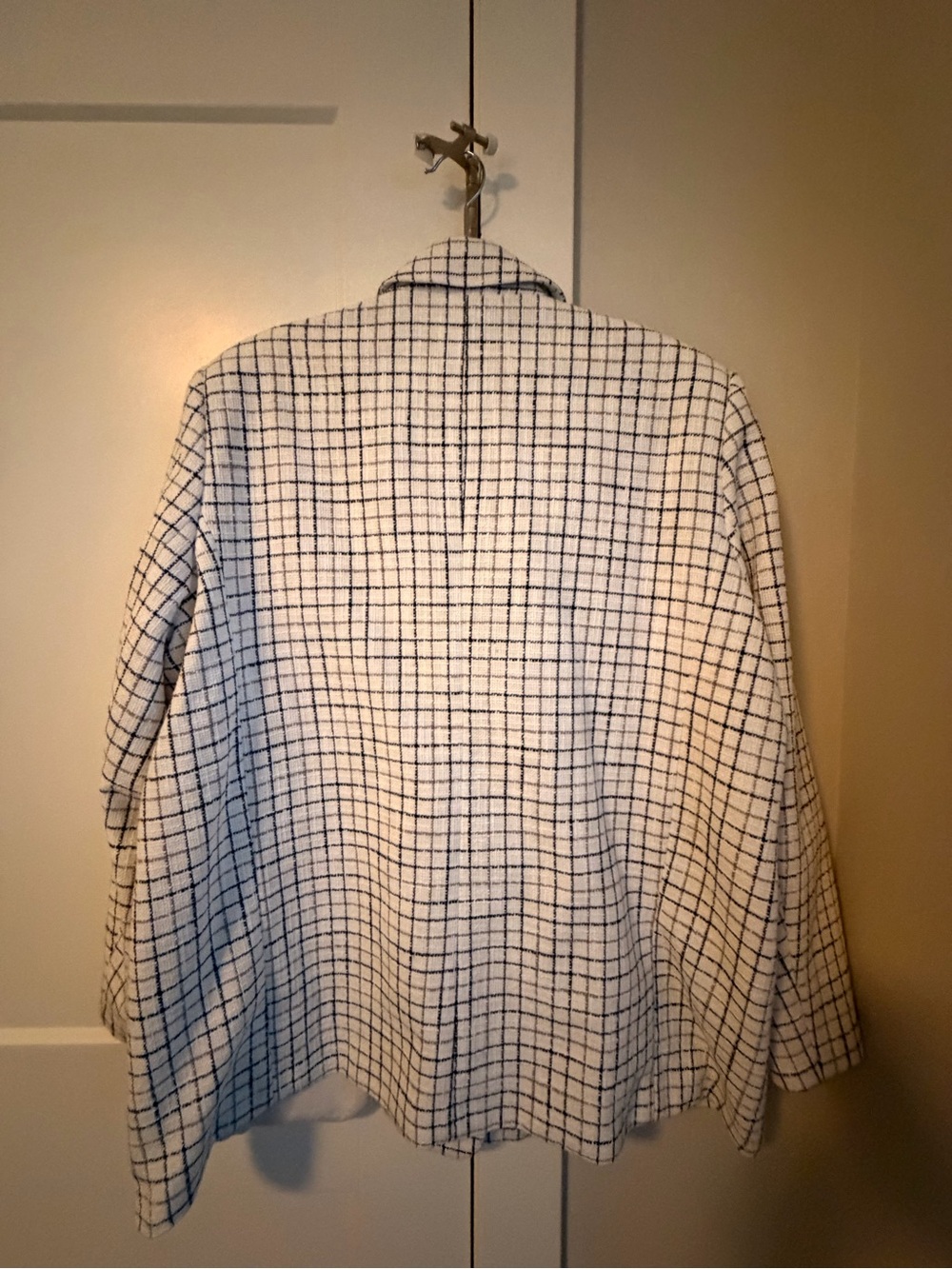 Abercrombie & Fitch White Blazer with Navy Windowpane Check - Picture 2 of 5